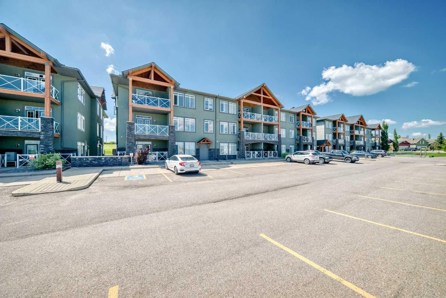 Property Photo: 1005A Westmount Drive 210 AB T1P 0C3