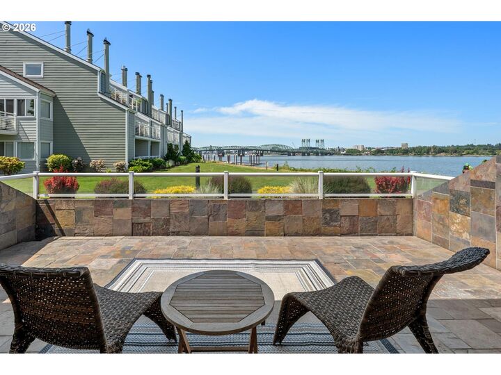 Property Photo:  113 N Hayden Bay Dr  OR 97217 