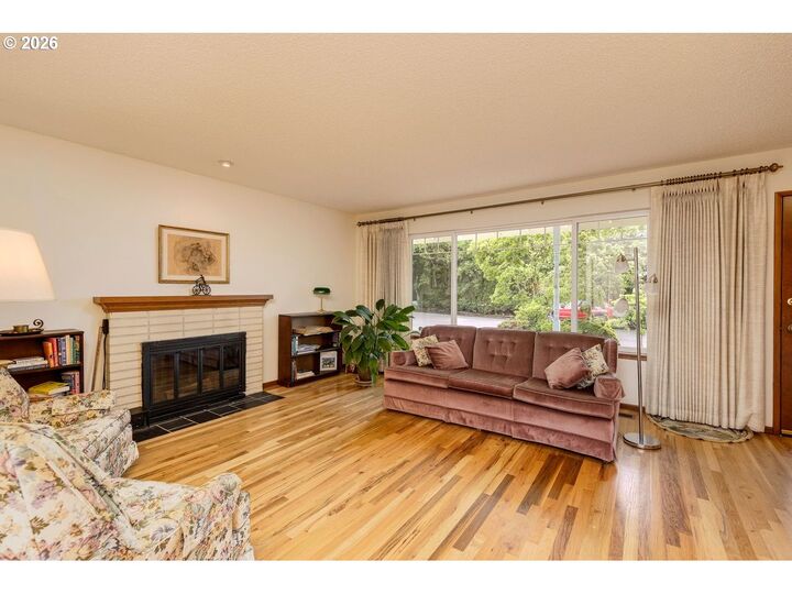 Property Photo:  11925 SE 70th Ave  OR 97222 