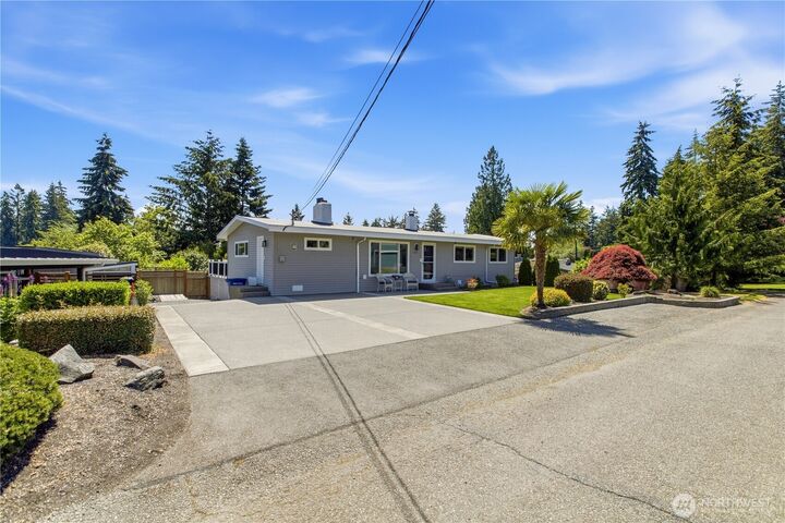 Property Photo: 511 S 196th Street WA 98148
