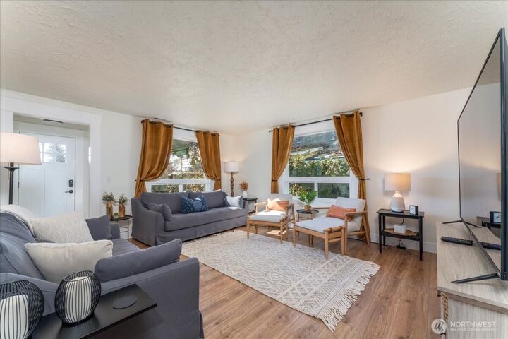 Property Photo: 507 E Wapato Avenue WA 98816