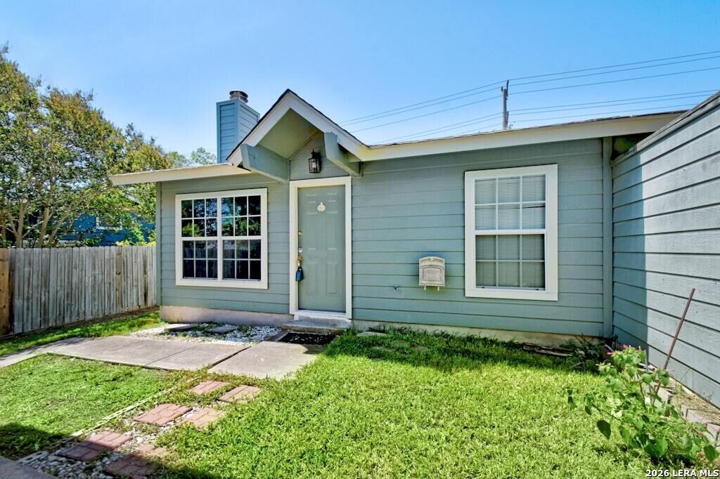 Property Photo: 9626 Bratton TX 78245