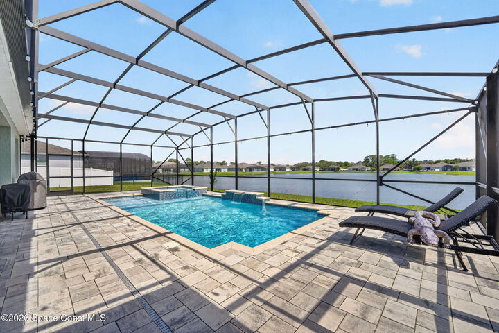 Property Photo: 345 Loymer Circle FL 32953