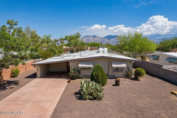 Property Photo:  5111 E Peach Street  AZ 85712 