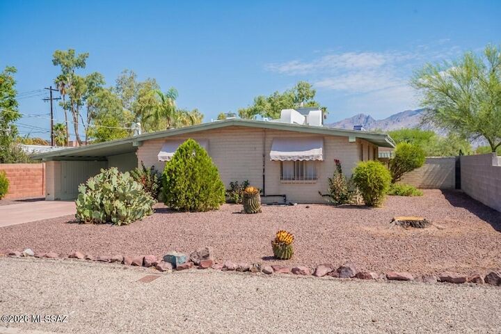 Property Photo: 5111 E Peach Street AZ 85712