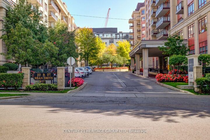 Property Photo:  23 Rean Drive 309  ON M2K 0A5 