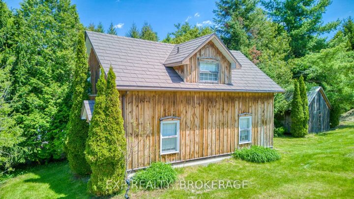 Property Photo: 2740 Bolingbroke Road ON K0H 2B0
