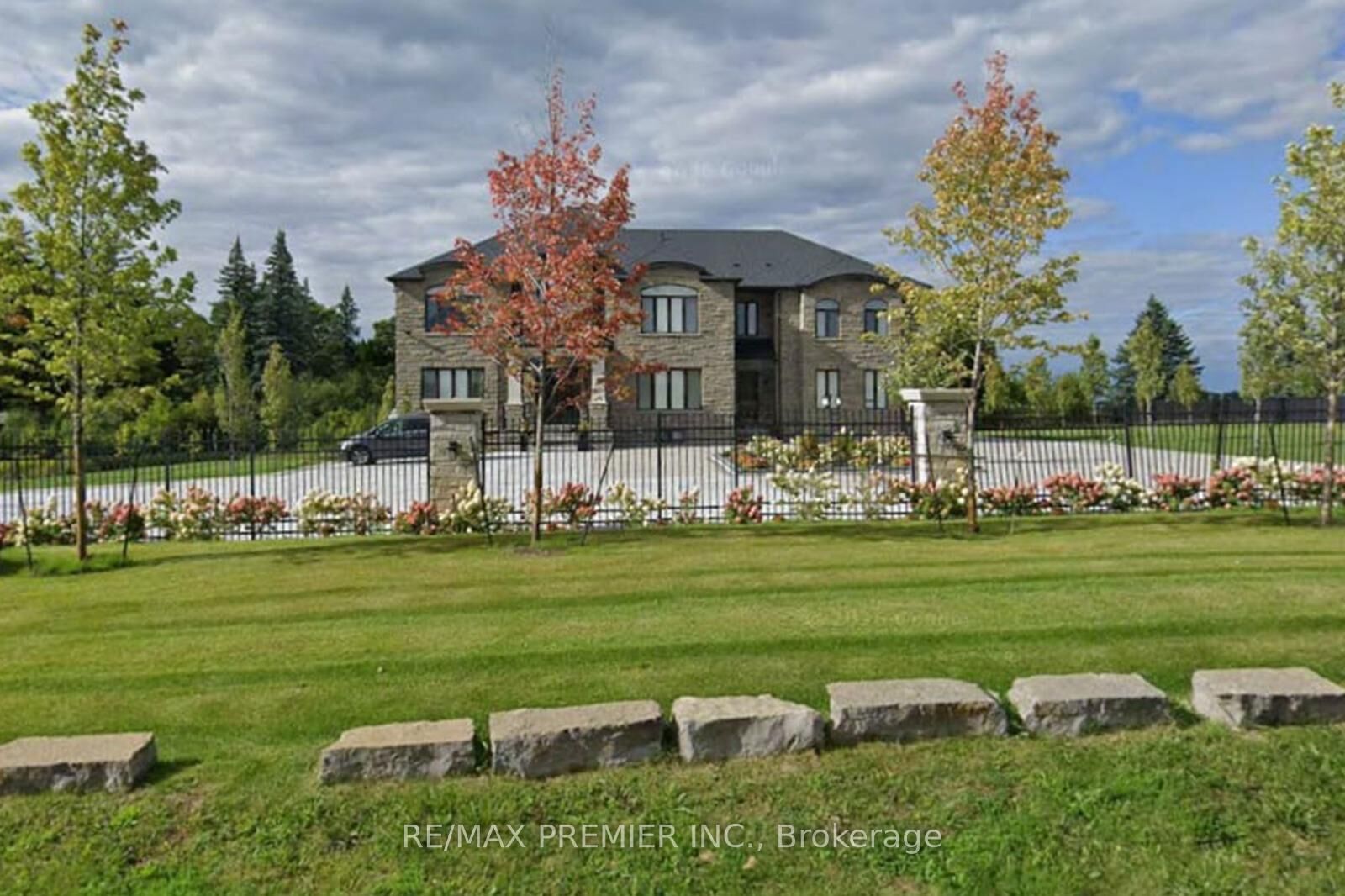 Property Photo: 2180 King Vaughan Road ON L6A 2A7