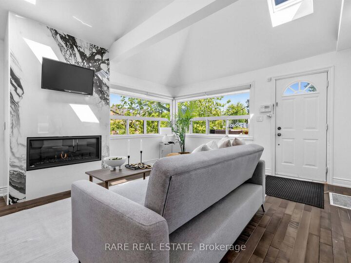 Property Photo:  205 Beach Road  ON L4P 2L8 