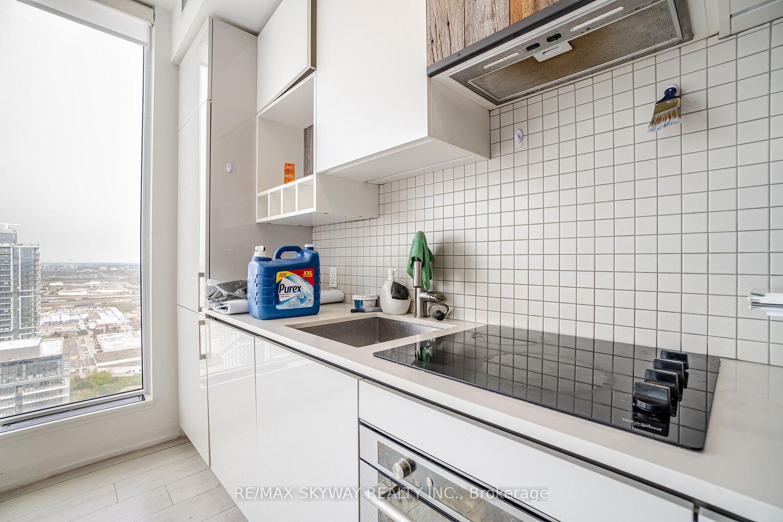 Property Photo: 5 Buttermill Avenue 5702 ON L4K 0J5