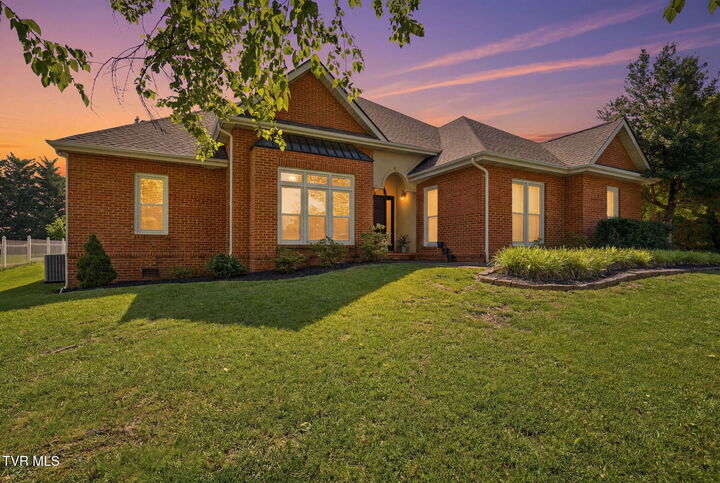 Property Photo:  105 Shadowood Drive  TN 37604 