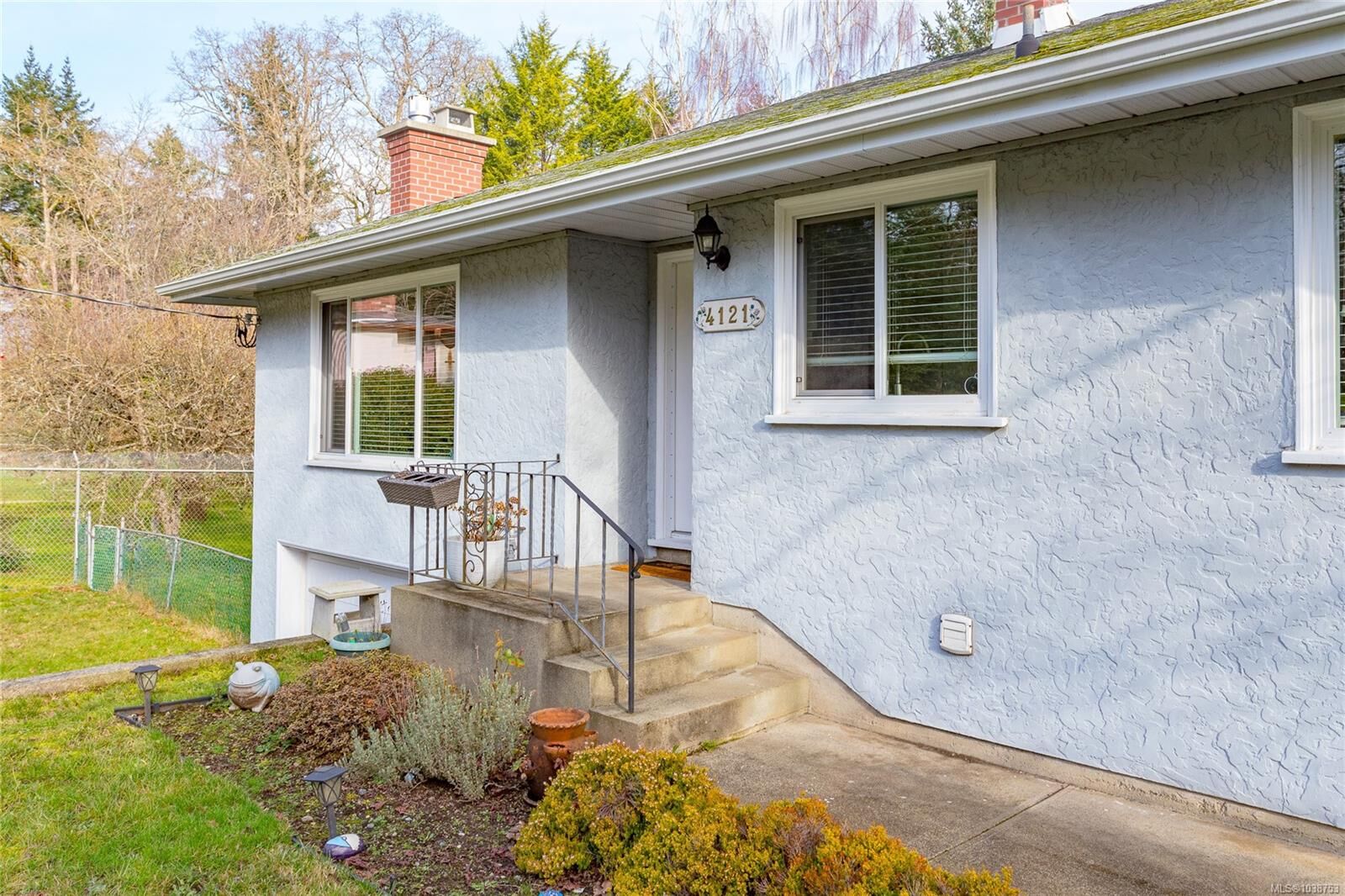 Property Photo:  4121 Quadra St  BC V8X 1L1 