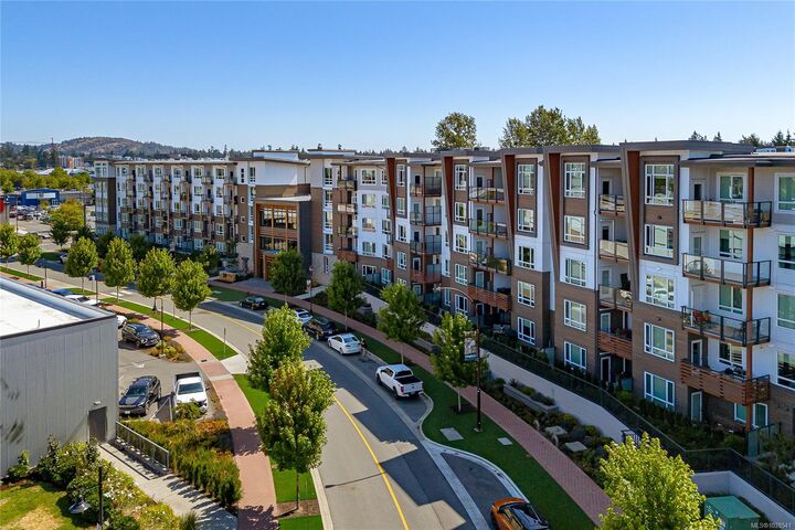 Property Photo: 920 Reunion Ave #440 BC V9B 0W8