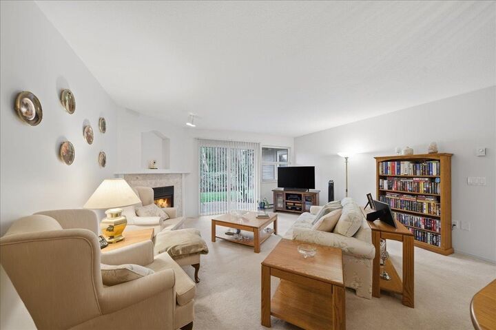 Property Photo: 12071 232B Street 23 BC V2X 0Z7
