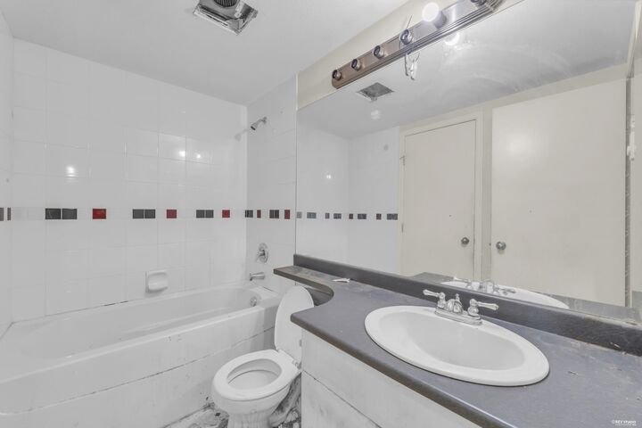 Property Photo: 6833 Village Grn 306 BC V5E 4M1