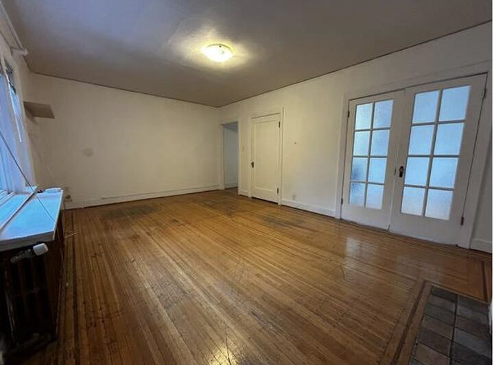 Property Photo:  1086 W 10th Avenue 6  BC V6H 1H8 