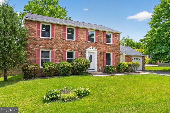 Property Photo:  9501 Ironmaster Drive  VA 22015 