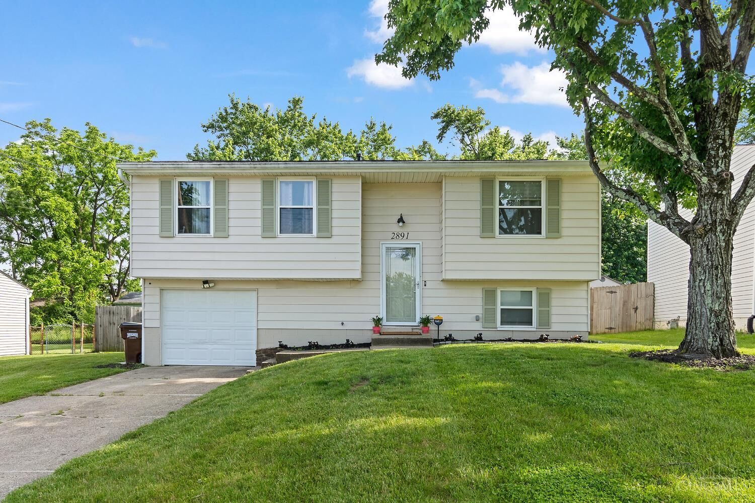 Property Photo:  2891 Butterwick Drive  OH 45251 