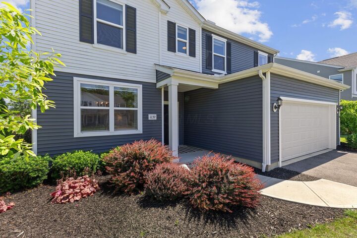 Property Photo: 1139 Lake Forest Drive OH 43025