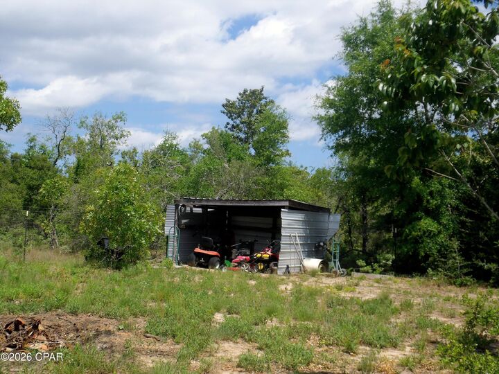 Property Photo: 3283 Akers Trail FL 32428