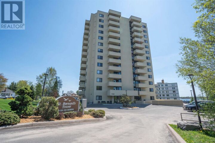 Property Photo: 1139 Queen St # 702 ON P6A 6K5