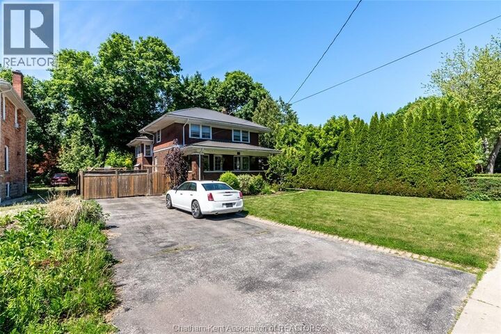 Property Photo: 38 Inshes Avenue ON N7M 2Y7