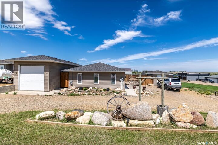 Property Photo: 11 Sunrise Boulevard SK S0G 0V0