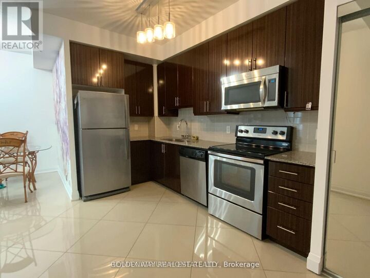 Property Photo: 75 North Park Road 402 ON L4J 0H8