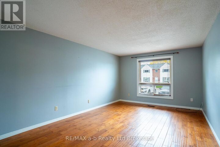 Property Photo: 380 Quarter Town Line 6 ON N4G 5L5