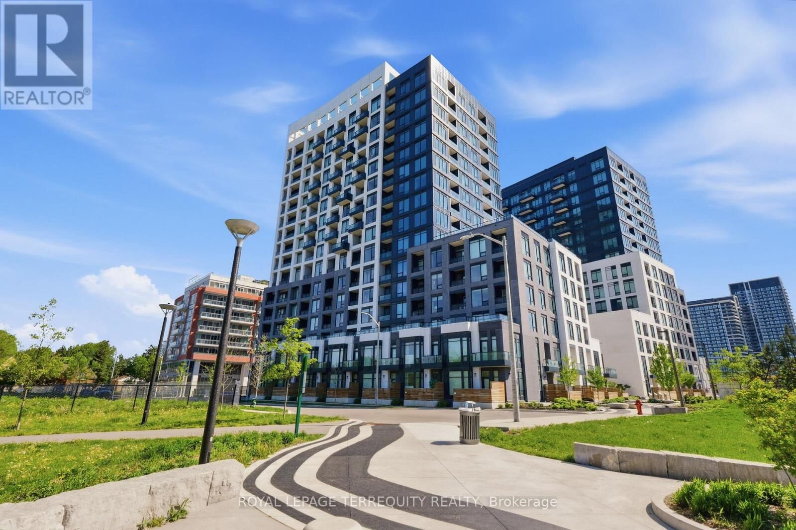 Property Photo:  3 Rosewater Street 517W  ON L4C 5T6 