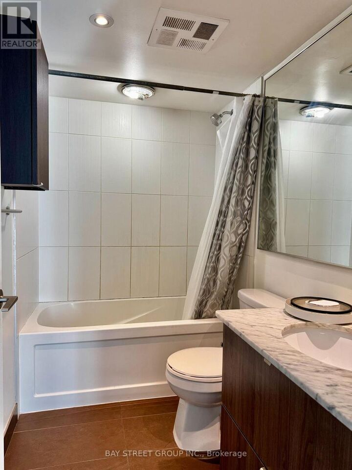 Property Photo:  170 Fort York Boulevard 409  ON M5V 0E6 
