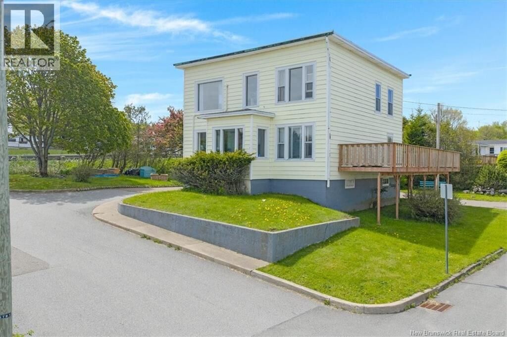 Property Photo:  360 Riverview Drive  NB E2M 1M7 