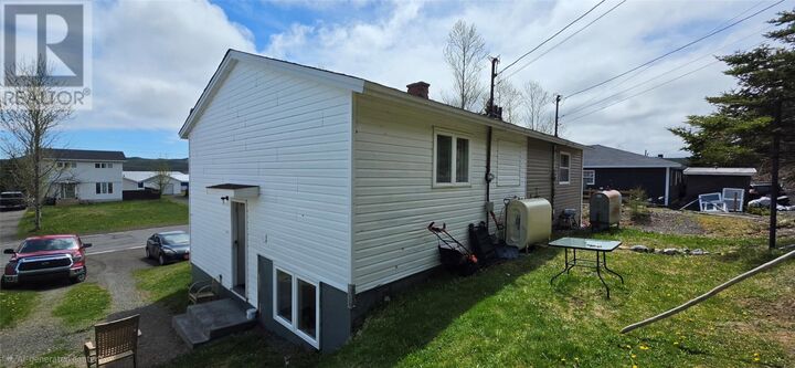 Property Photo:  20 Wilson Street  NL A0E 2M0 