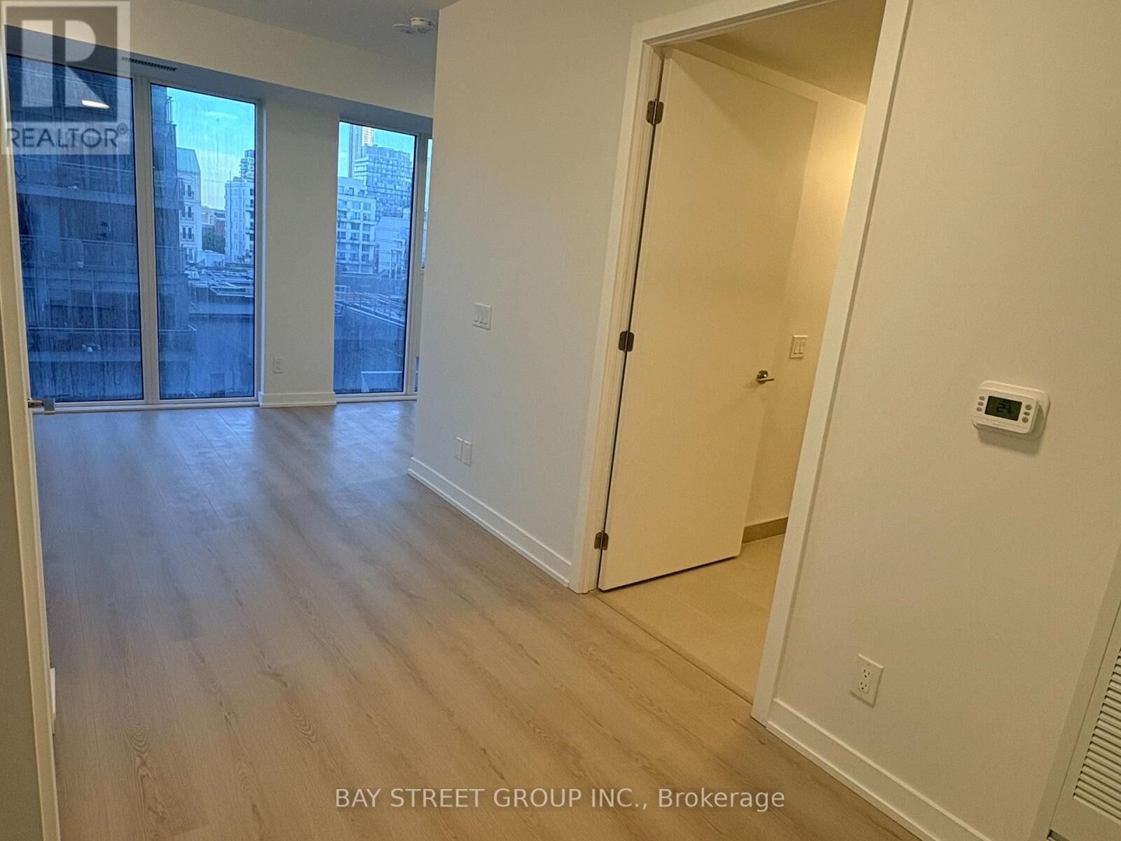 Property Photo:  100 Queen Street East 907  ON M5C 0B5 