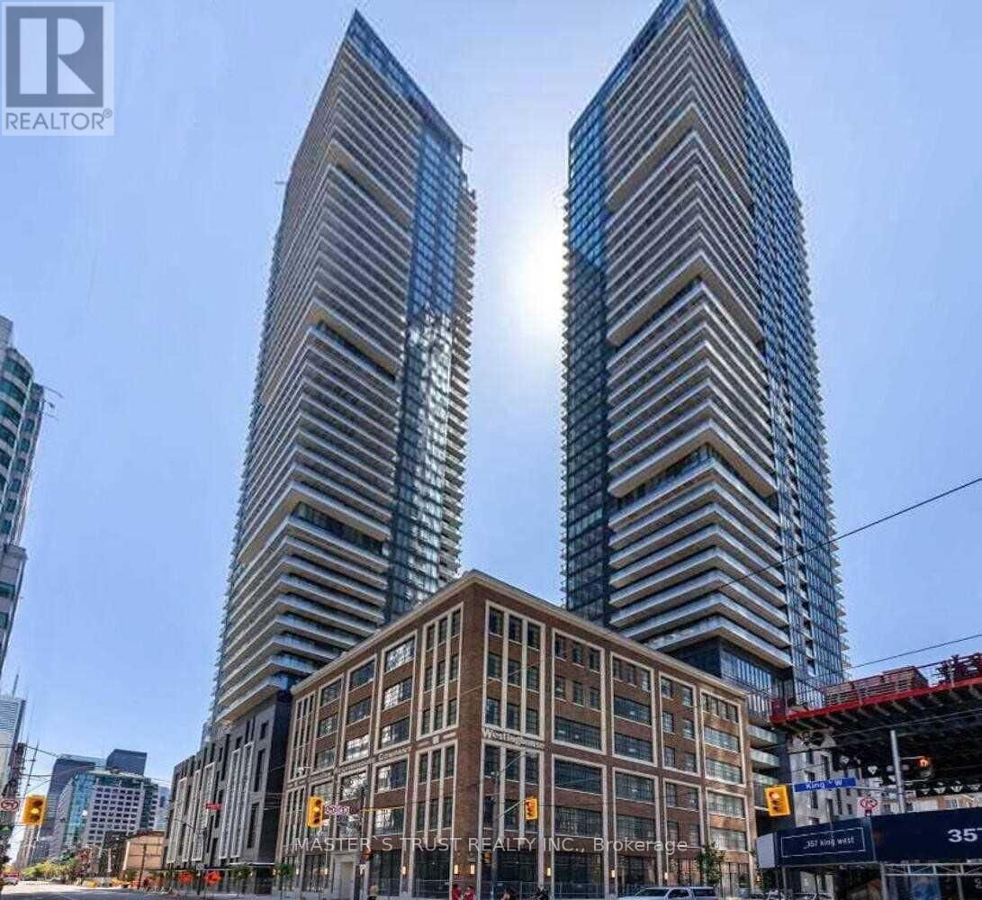 Property Photo: 125 Blue Jays Way 1110 ON M5V 0N5