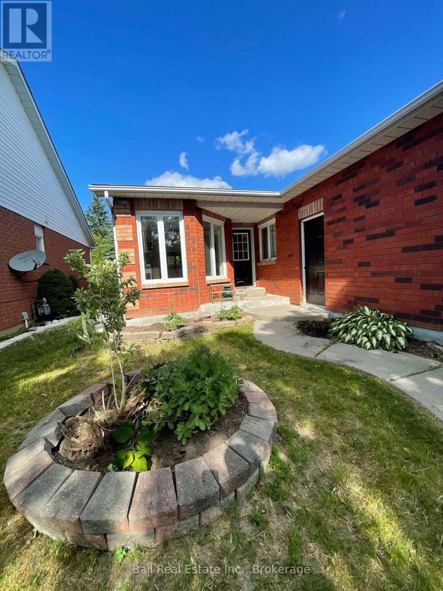 Property Photo: 1398 Lillico Crescent ON K9K 2L1