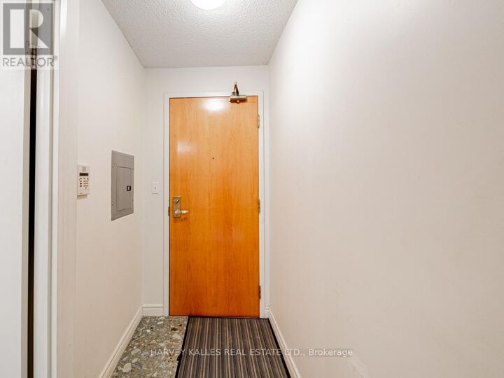 Property Photo: 43 Eglinton Avenue East 1101 ON M4P 1A2
