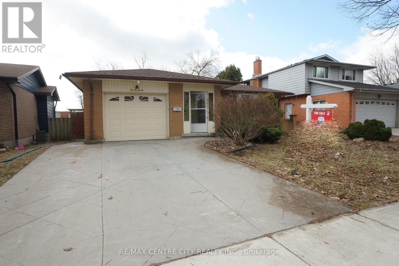 Property Photo: 136 Concord Crescent ON N6G 3H7
