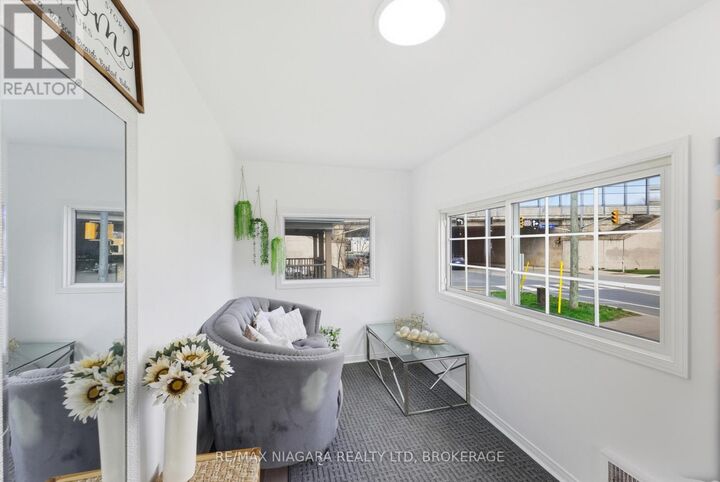 Property Photo:  243 Geneva Street  ON L2R 4R2 