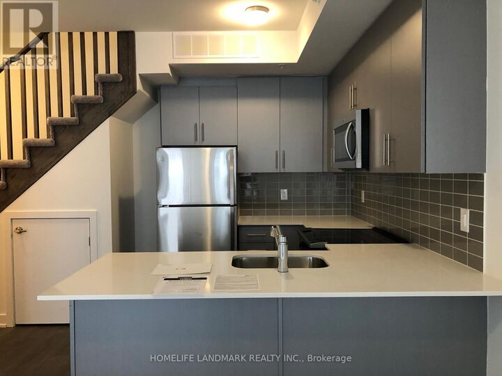 Property Photo:  3482 Widdicombe Way 16  ON L5L 0B8 