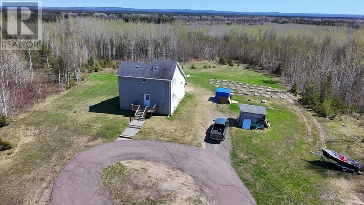 Property Photo:  230 Hwy 11/17  ON P0T 1K0 