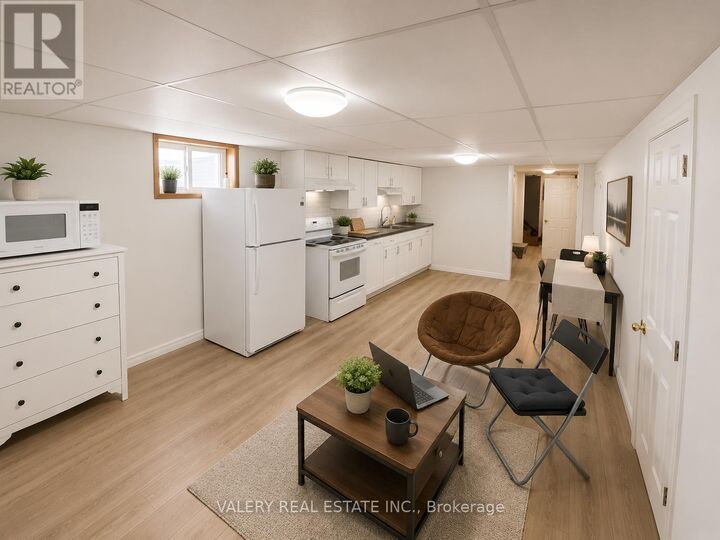 Property Photo: 374 Edmonton Street East 2 ON N5W 4Y5