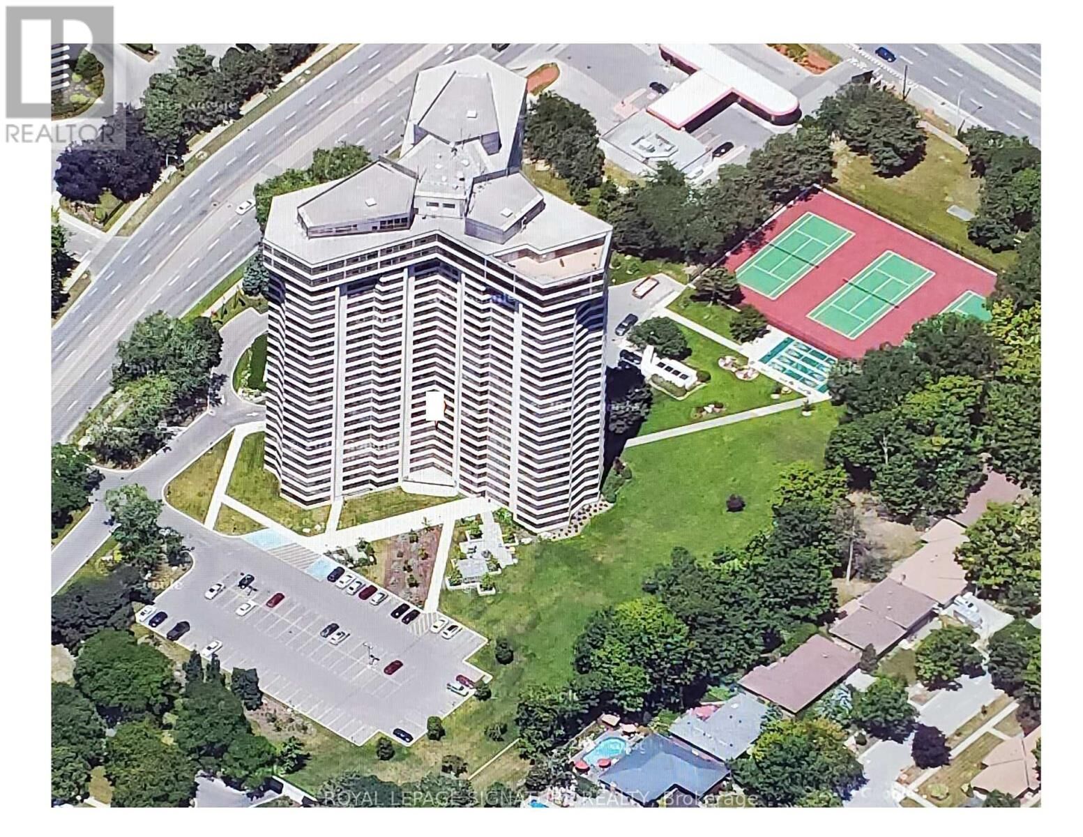 Property Photo: 1300 Bloor Street 404 ON L4Y 3Z2