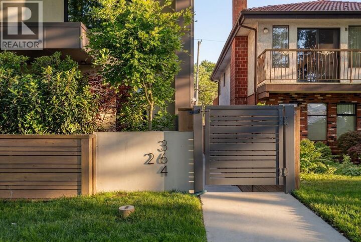 Property Photo: 364 East 23rd Avenue 2 BC V5V 1X5