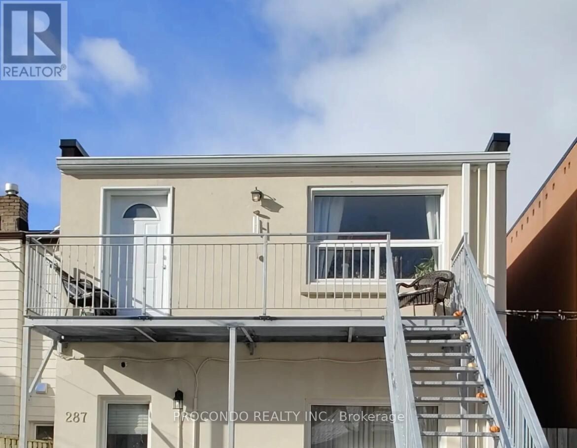 Property Photo: 287 Lakeshore Road East ON L5G 1H3