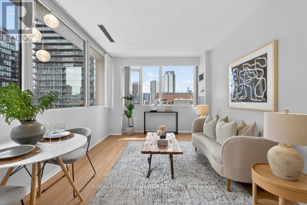 Property Photo:  555 Yonge Street 707  ON M4Y 3A6 