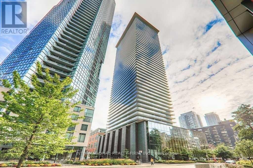 Property Photo:  33 Charles Street East 901  ON M4Y 1R9 