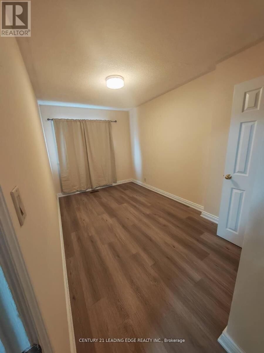 Property Photo: 364 Wilson Road South 2nd Floor ON L1H 6C7