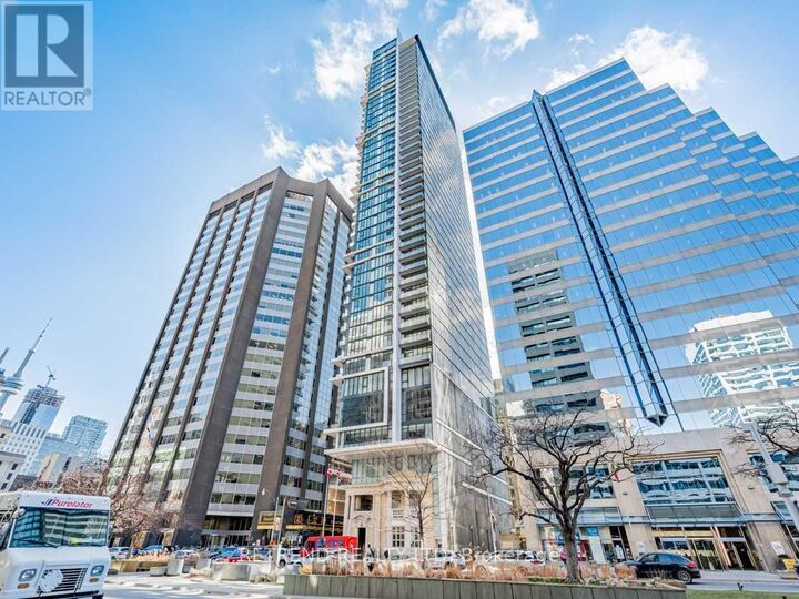 Property Photo:  426 University Avenue 1709  ON M5G 1S9 