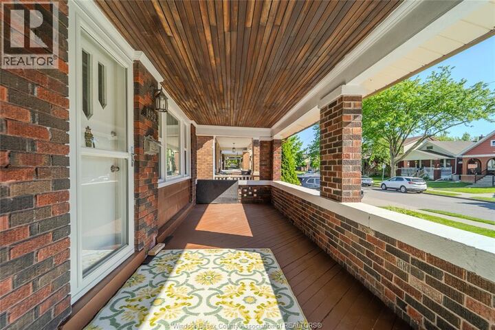 Property Photo:  1422 Elsmere Avenue  ON N8X 4G9 